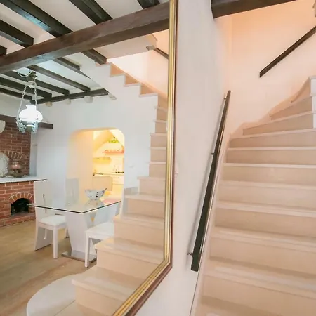 Stella Del Mare - Old Town Getaway Apartment